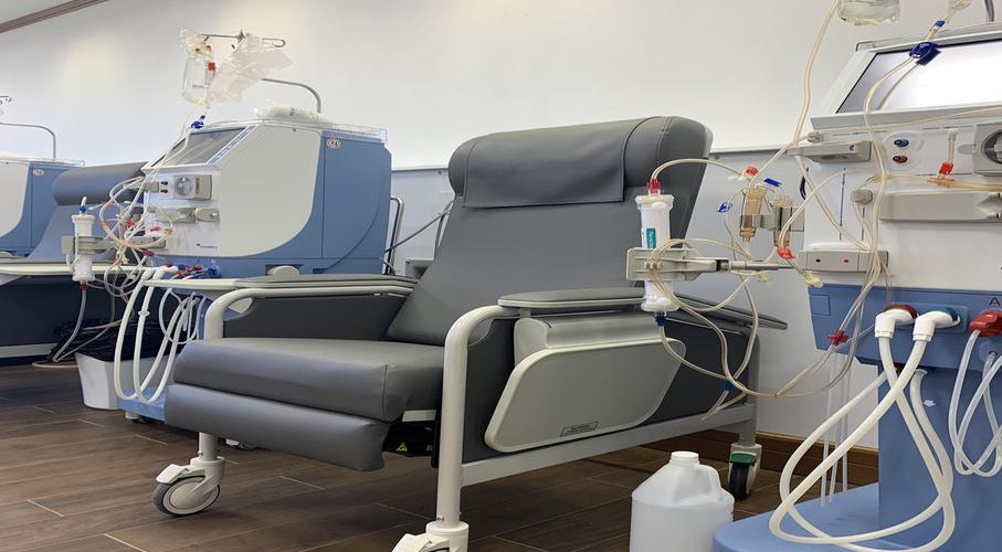 Sils Dialysis (David Thompson Health and Social Services Complex)